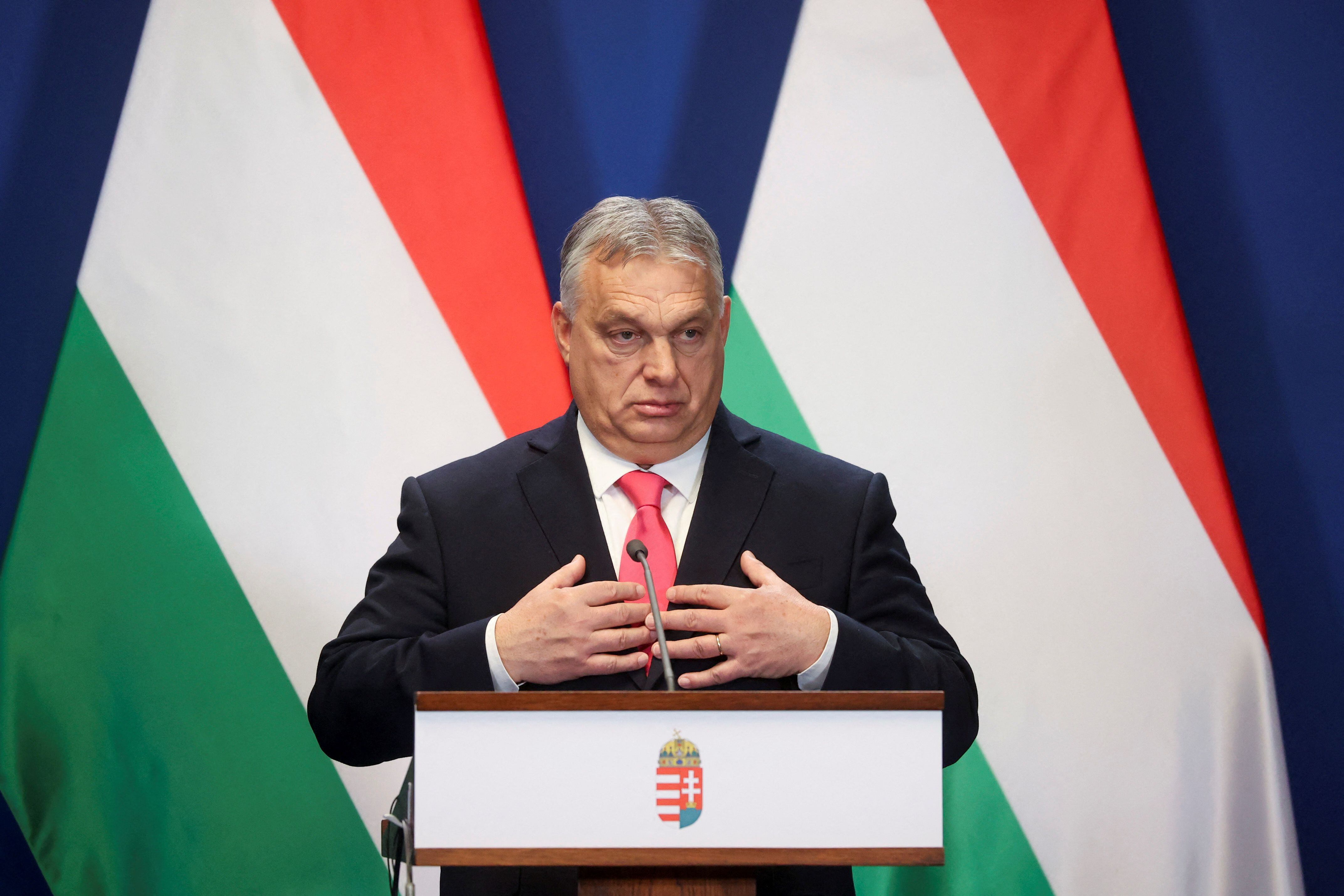 El primer ministro de Hungría, Viktor Orban, recibirá a su par sueco para tratar el ingreso de Estocolmo en la OTAN (REUTERS/Bernadett Szabo)
