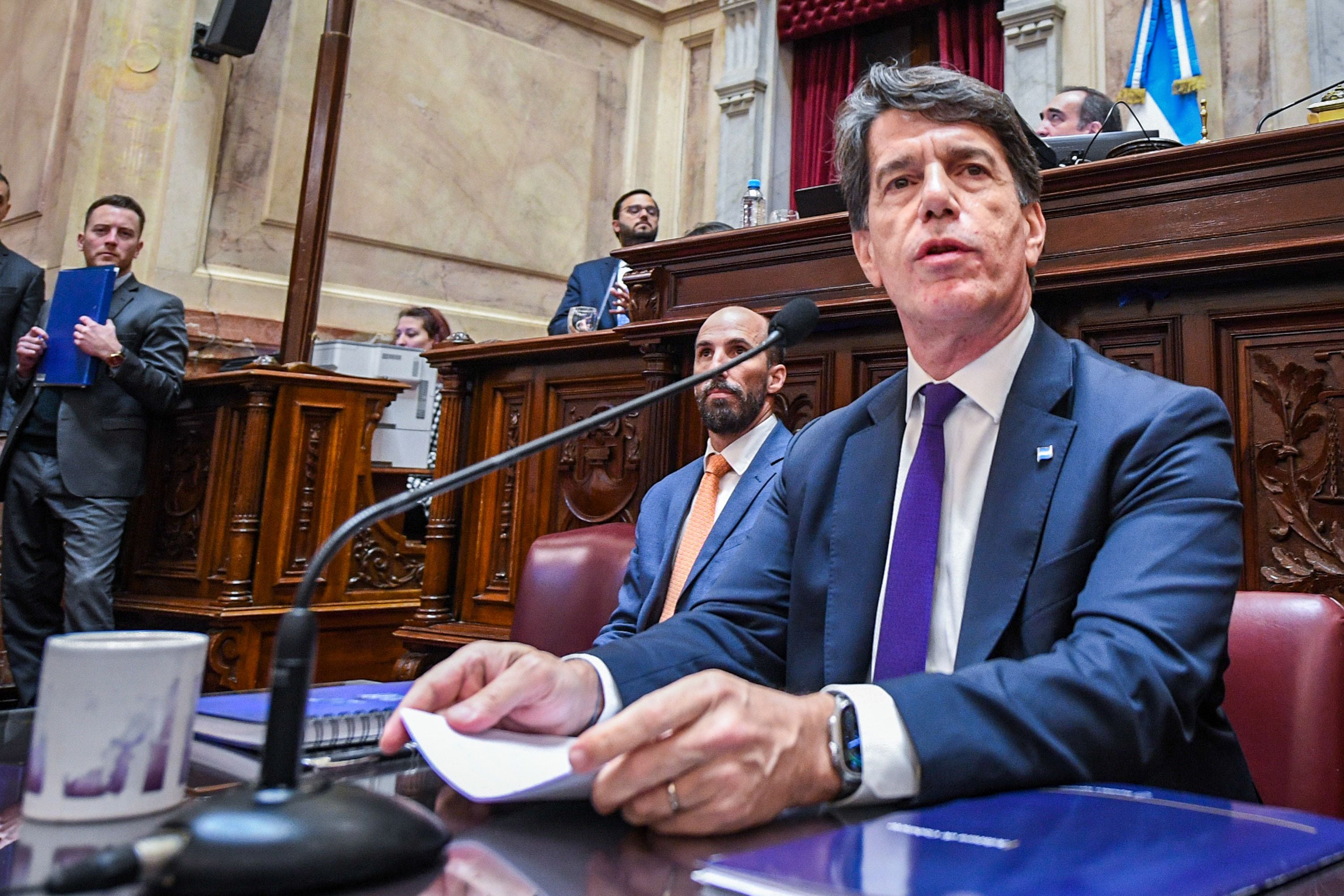 El jefe de Gabinete, Nicolás Posse, encabezó la reunión en la Rosada, el día después del acto del presidente Milei en el Luna Park. FOTO: EFE/ Cortesía Senado de Argentina
