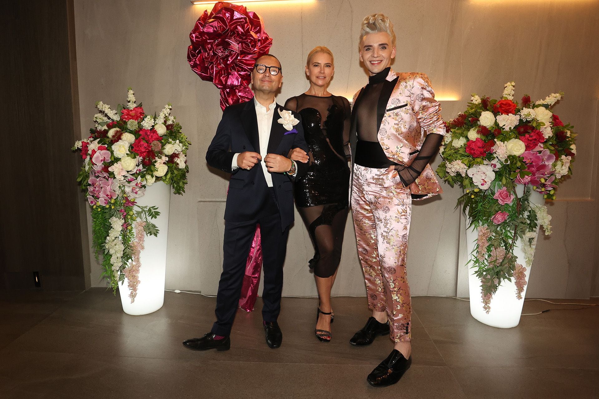 Fabián Medina Flores junto a Valeria Mazza y Jorge Rey 