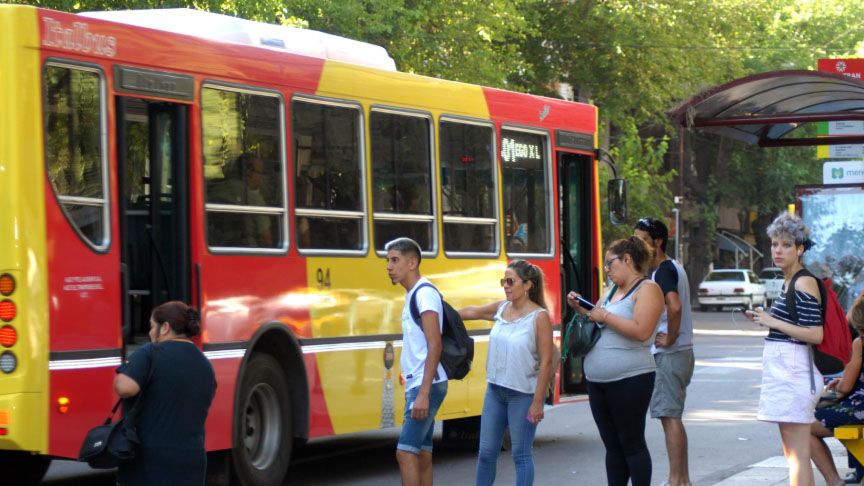 Hoy tampoco habrá colectivos en Mendoza