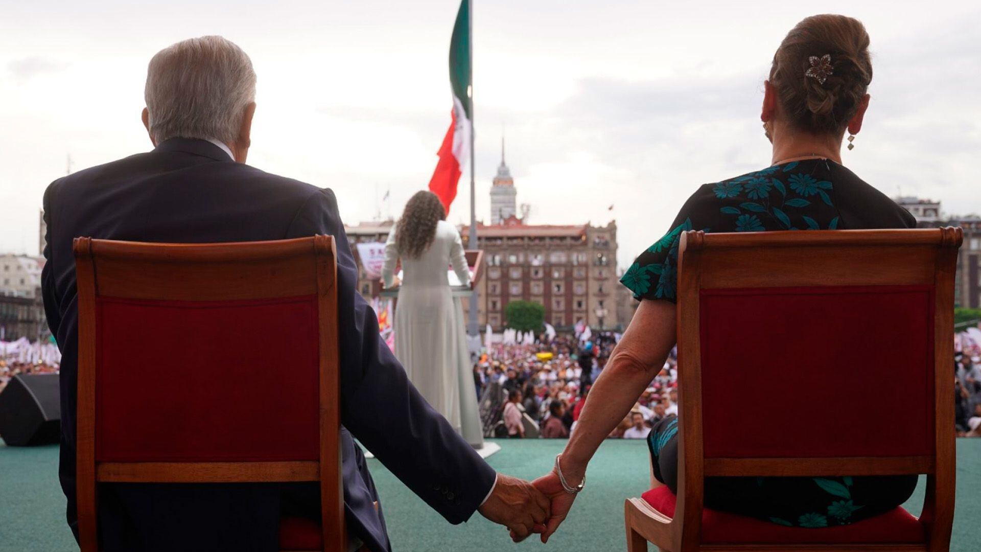 Beatriz Gutiérrez Müller publicó un mensaje dirigido a López Obrador 
AMLO, Beatriz Gutiérrez Müller, aniversario