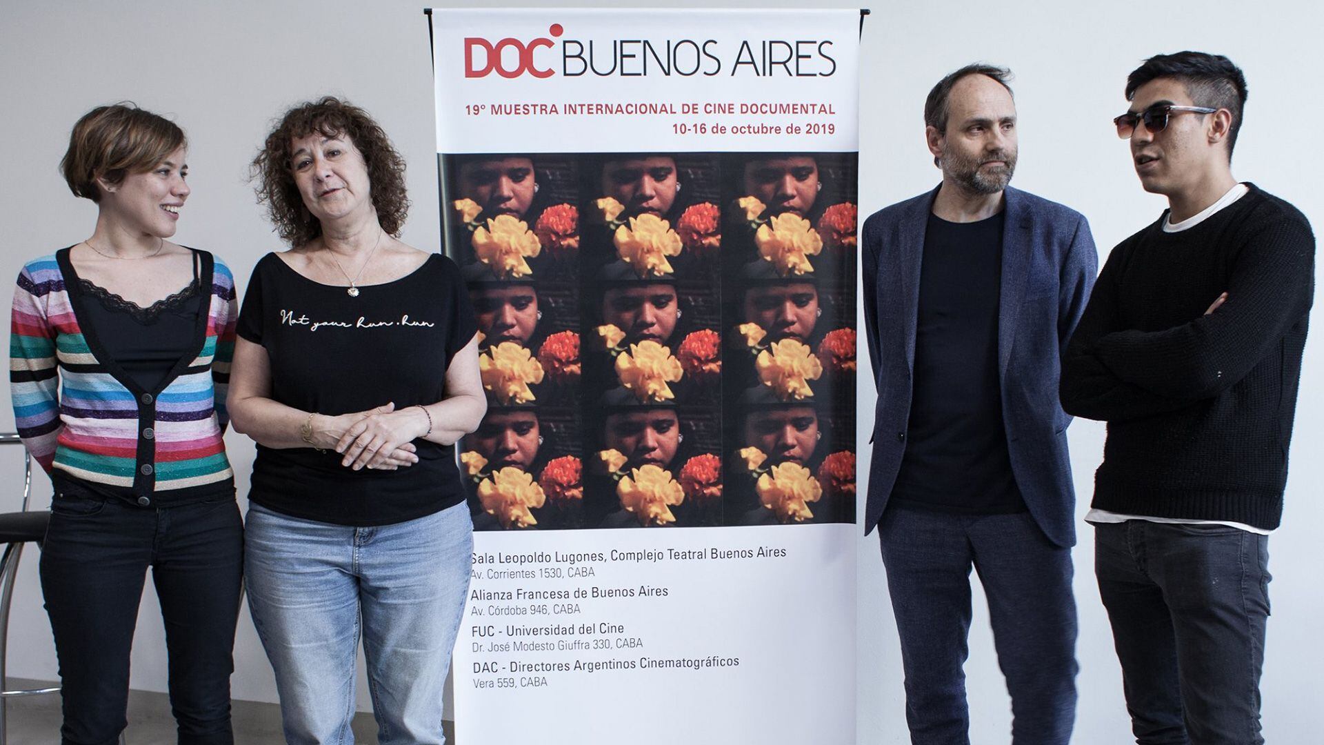 Carmen Guarini, el director artistico de DocBuenosAires Roger Koza, junto al director César González y la actriz Belén Blanco, durante la edición 19° de la muestra