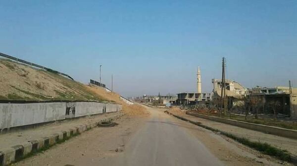 Una imagen tomada por las tropas sirias durante el reingreso a la ciudad tras la huída del ISIS (AlmasdarNews)