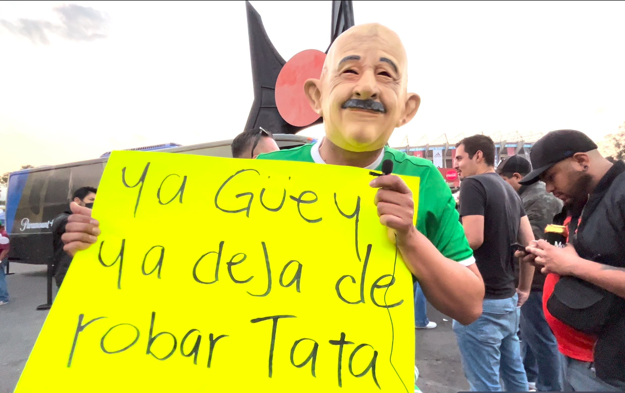 Hinchas aplaudieron a Gerardo el “Tata” Martino en México contra Estados Unidos (Foto: Carlos Alberto Pérez/Infobae)