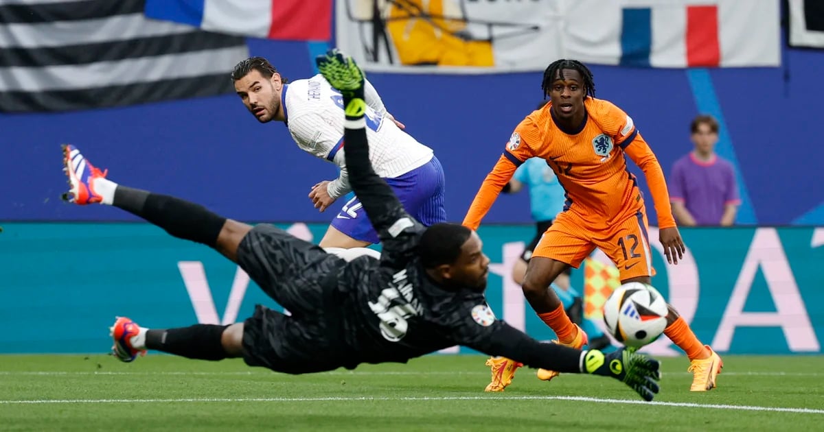 La France et les Pays-Bas partagent le Championnat d’Europe : Kylian Mbappé n’a pas été utilisé comme remplaçant