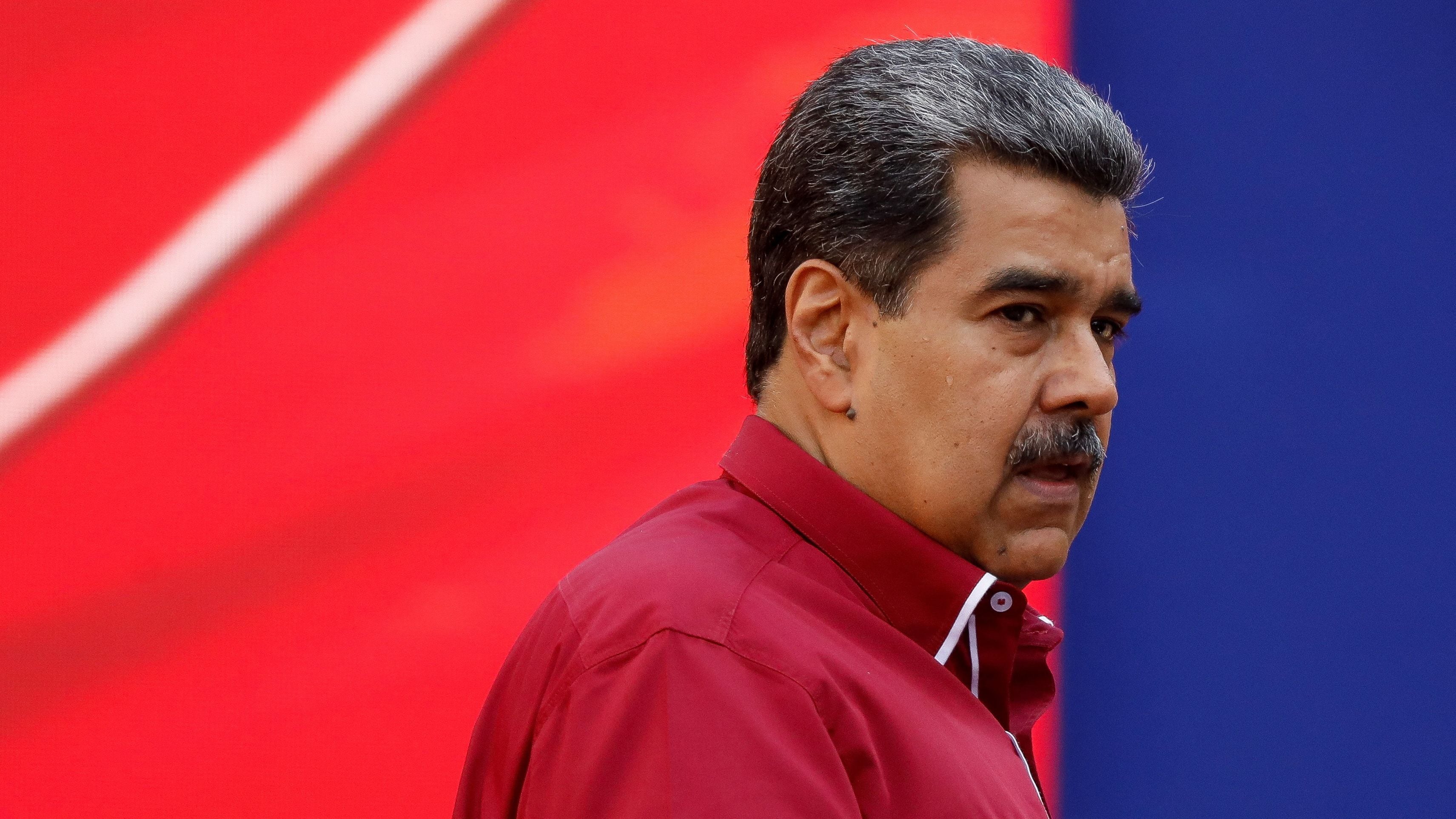 Allan Brewer-Carías sobre la kakistocracia: "Es el caso de Venezuela, donde el régimen que se instaló en el mismo hace ya más de veinte años insiste en seguir un modelo autocrático ultra caduco como es el cubano, ahora repetido en Nicaragua, falseando todo".
