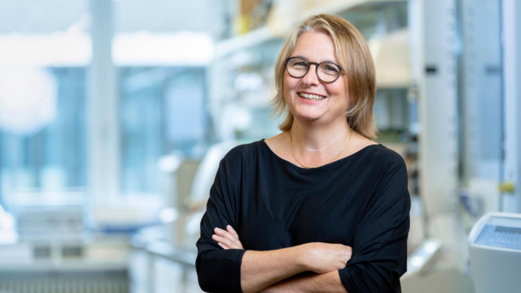 Alexandra Trkola, Professor of Medical Virology at the University of Zurich, has been awarded a 3-year grant (INV-061559) from the Bill & Melinda Gates Foundation for the project “RENEW clinical studies in people with HIV”. Together