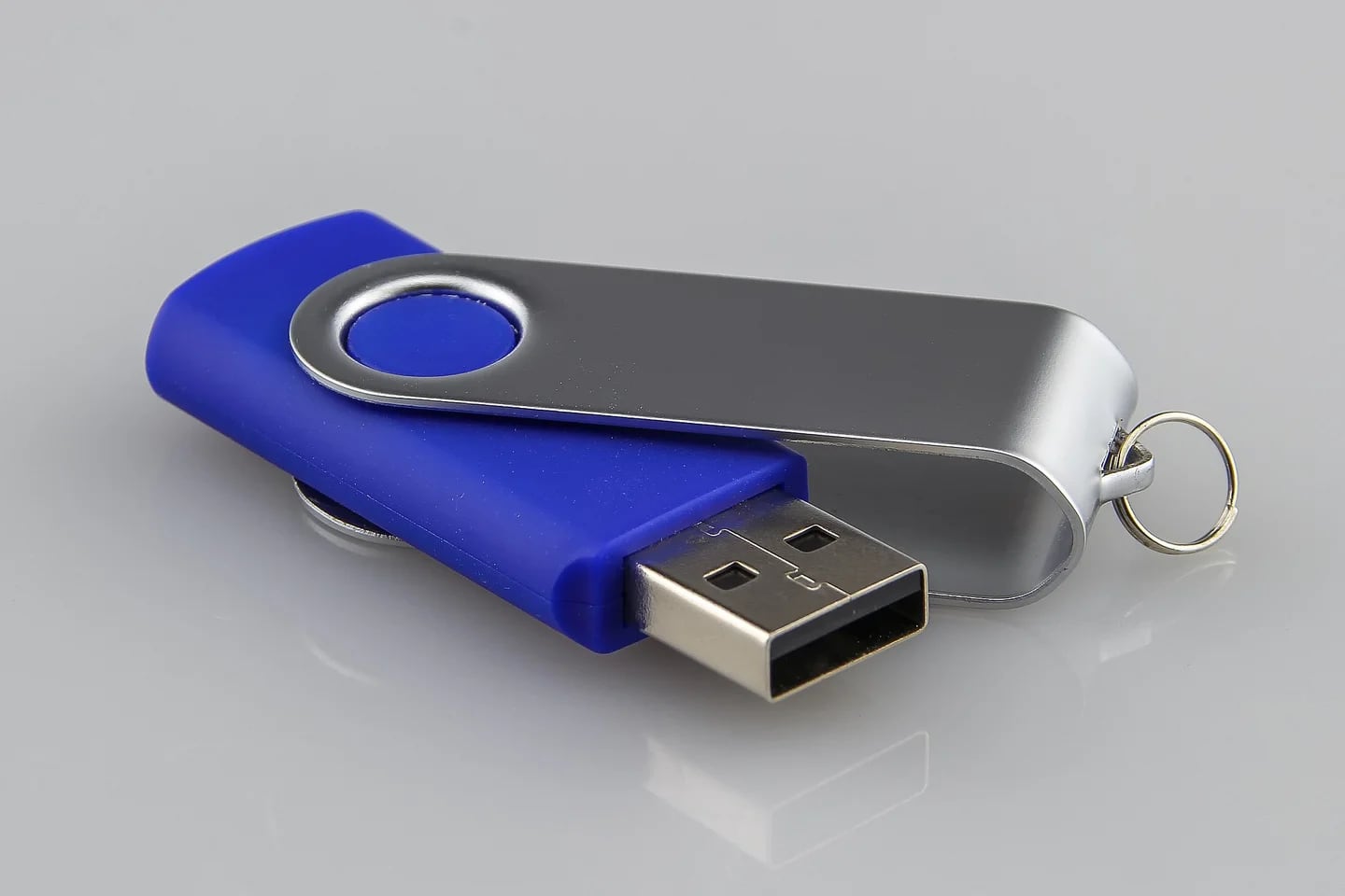 Cómo detectar una USB Killer y cómo proteger su PC de estos dispositivos? -  Tecnología 