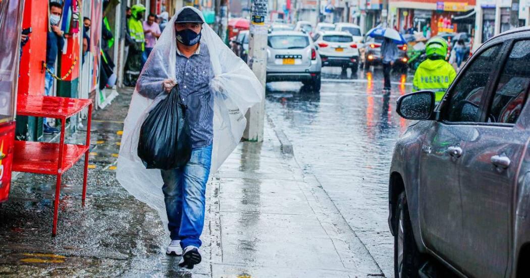 La administración de Bogotá resaltado que en caso de alguna emergencia relacionada con la temporada de lluvias, llamar de inmediato a la Línea de Emergencias 123.
Foto vía: bogota.gov.co