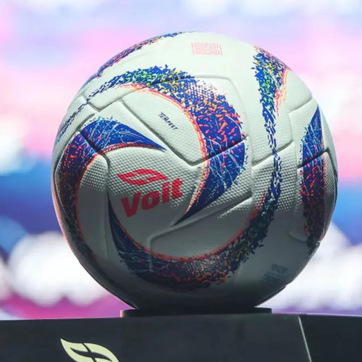 Sobre los balones de fútbol y lo que podrían simbolizar para los seguidores  de este deporte, Noticias hoy