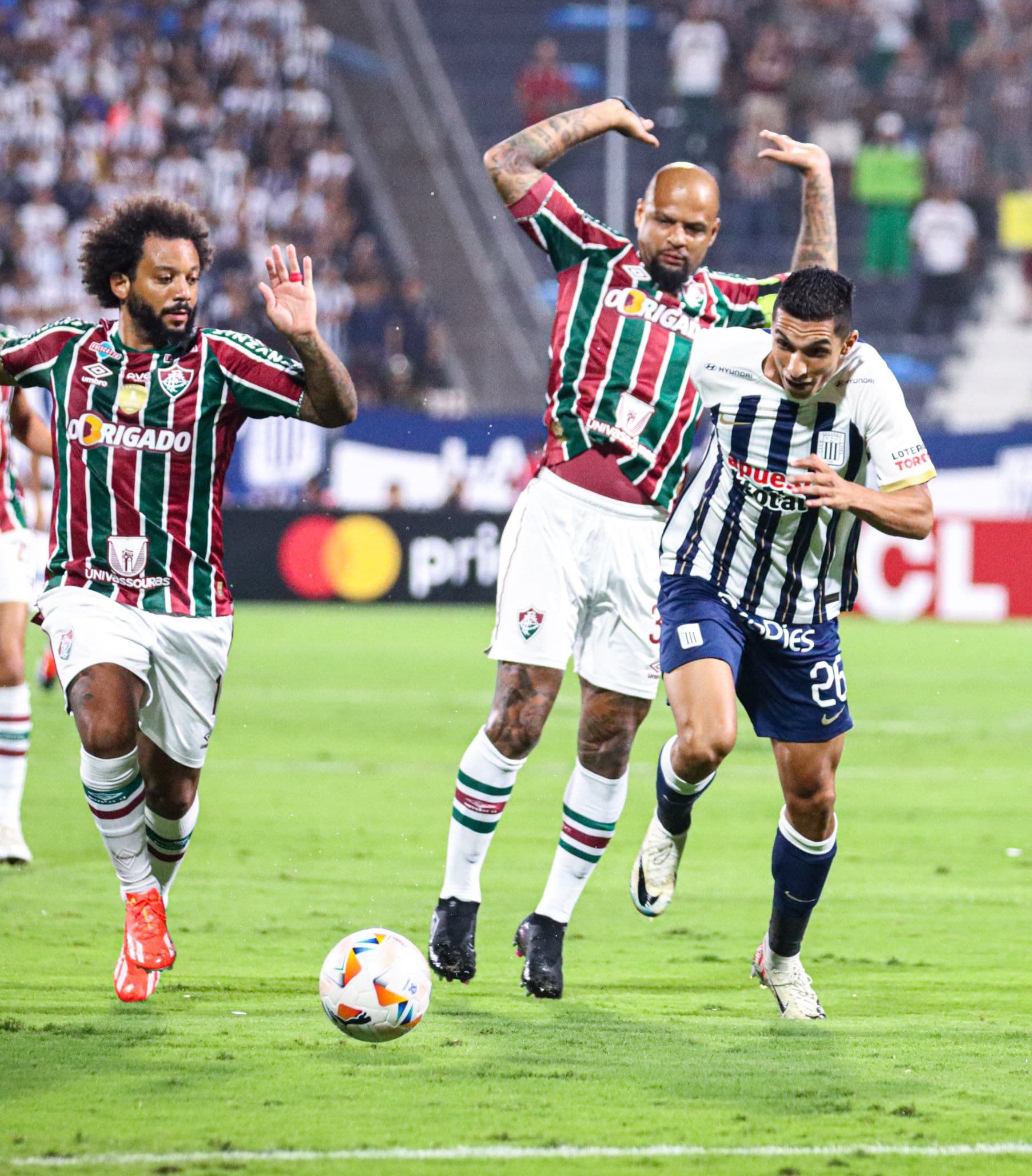 Felipe Melo jugó en Alianza Lima vs Fluminense hasta los 61 minutos hasta que fue reemplazado por Douglas Costa.