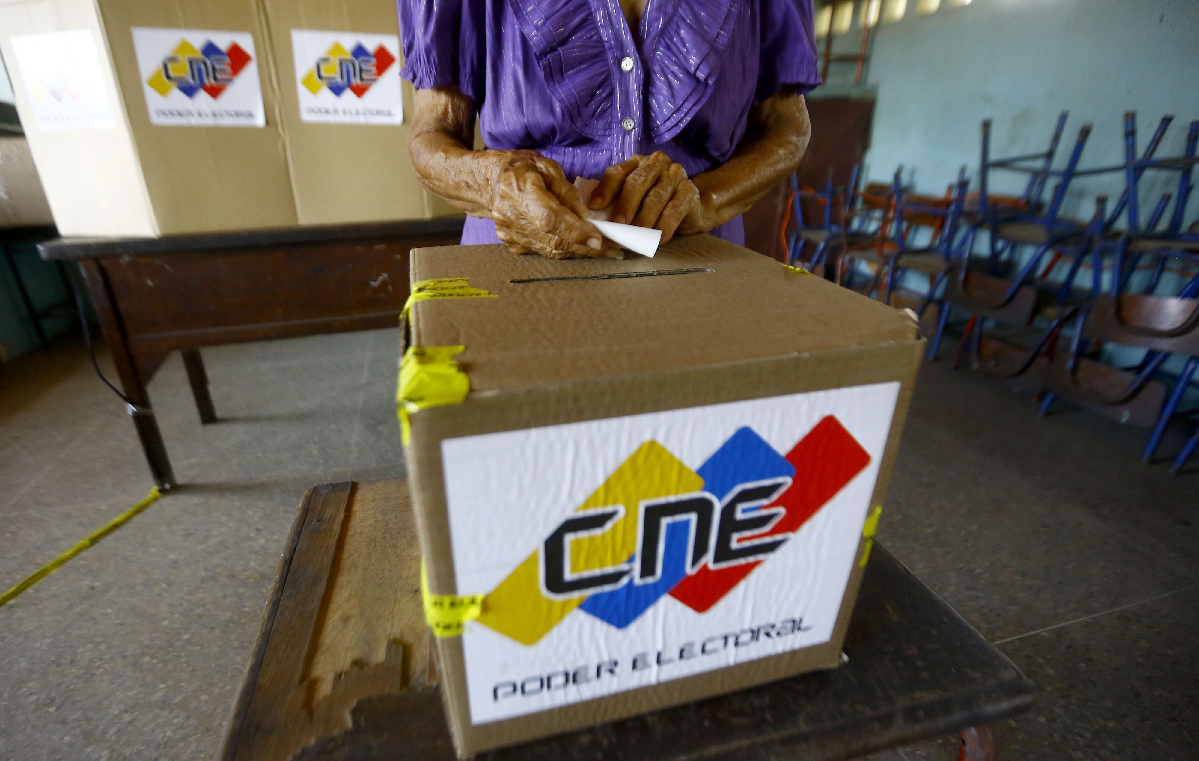 La oposición rechazó la intervención del CNE chavista en las primarias, ya que su propuesta demandaba posponer casi un mes los comicios (Juan Carlos Hernandez/ZUMA Press / DPA)