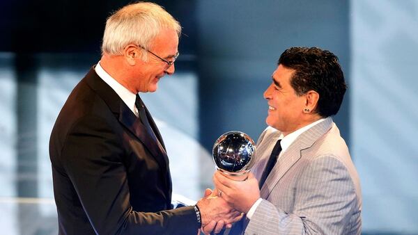 Ranieri fue elegido como el mejor entrenador del planeta por la FIFA en 2016 (Reuters)