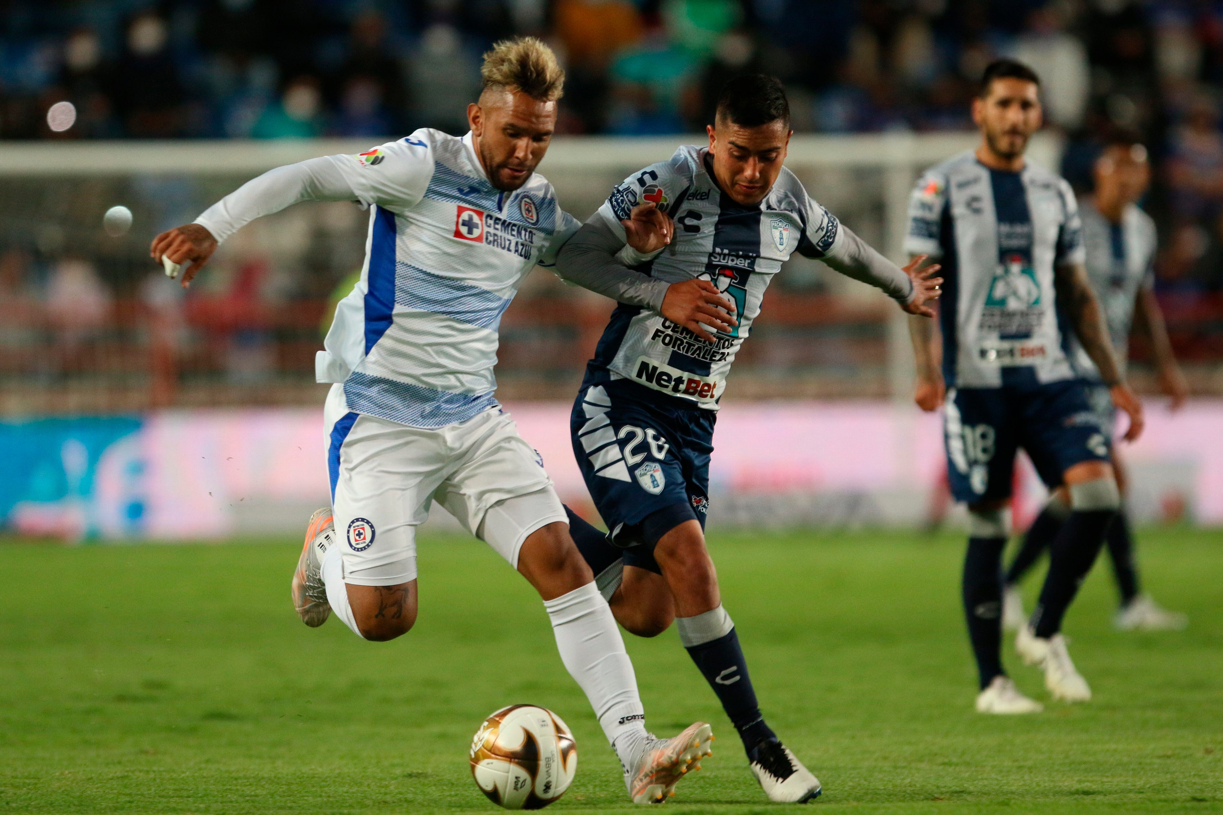 En caso de vencer a Cruz Azul, los Tuzos jugarán la final sin público en las gradas del Estadio Hidalgo (Foto: David Martínez Pelcastre/EFE) 