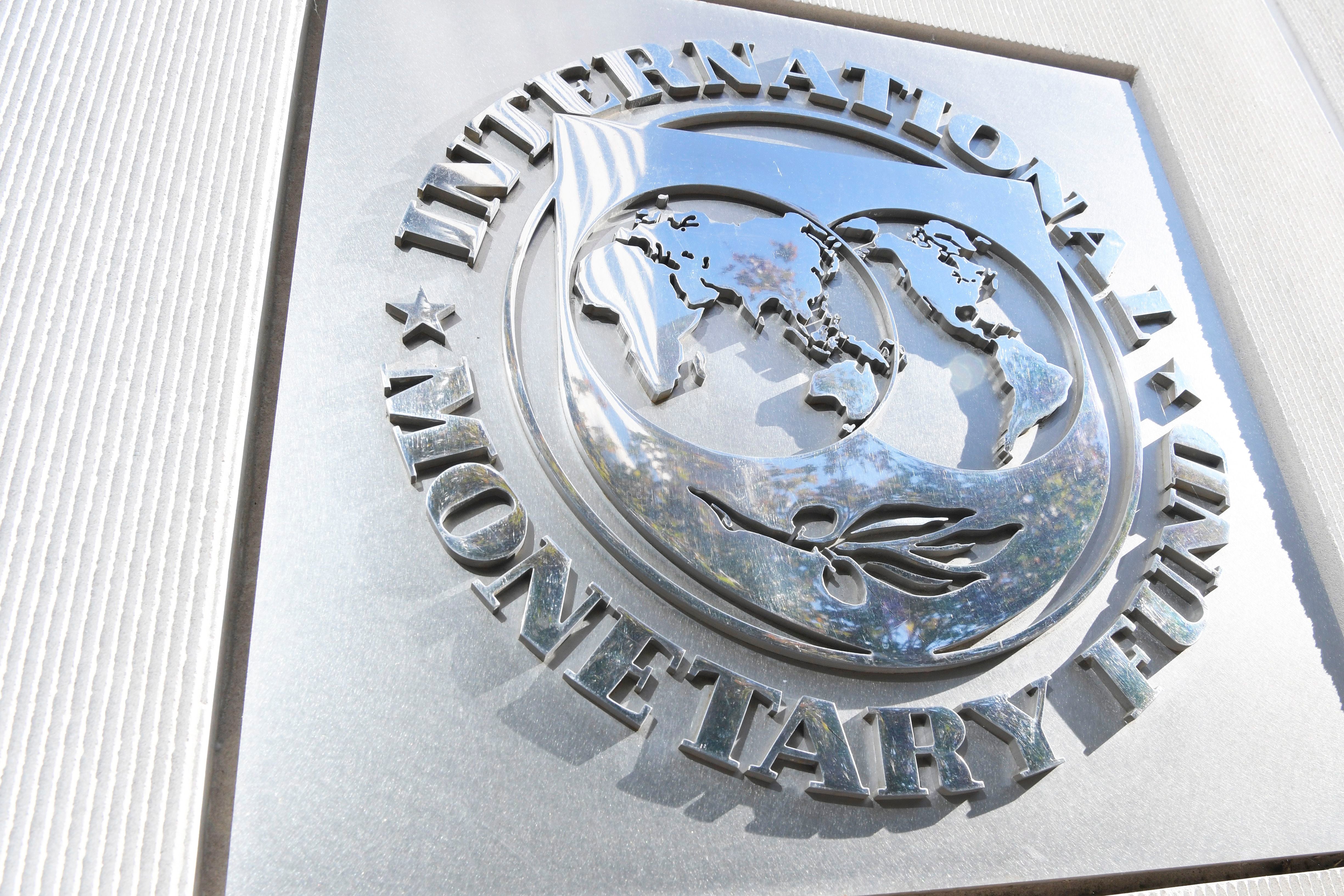 El staff técnico del FMI informó que Argentina cumplió las metas del primer trimestre (EFE)