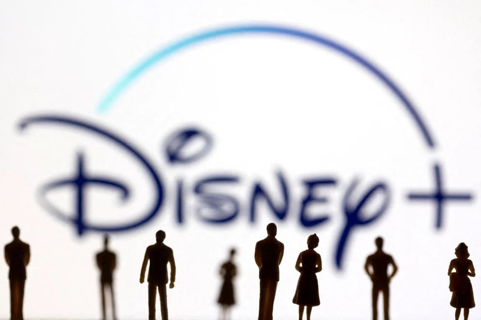 Disney Channel Latinoamérica - Sólo un equipo podrá ganar el CAOSS