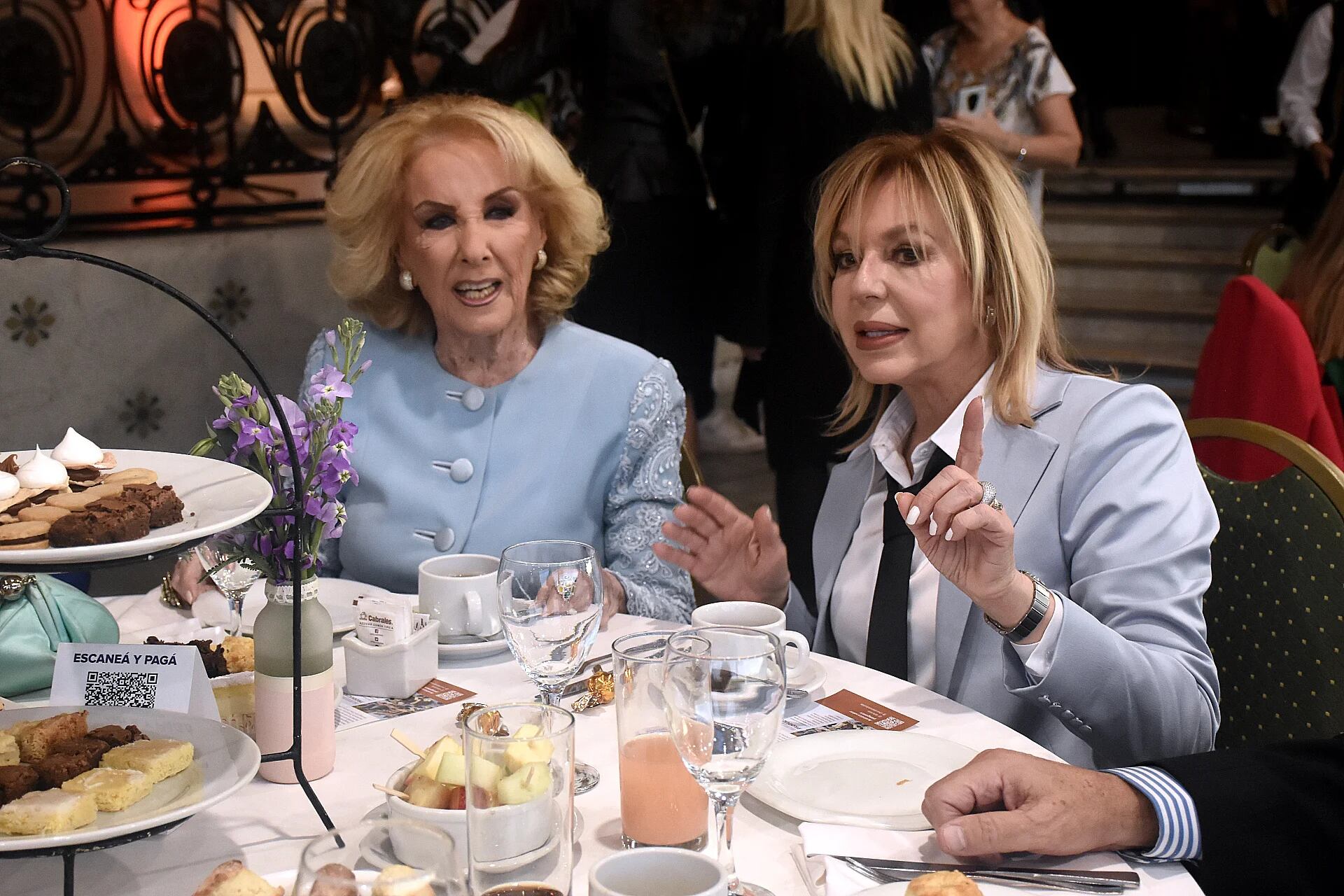 Mirtha Legrand disfrutó de un exquisito té