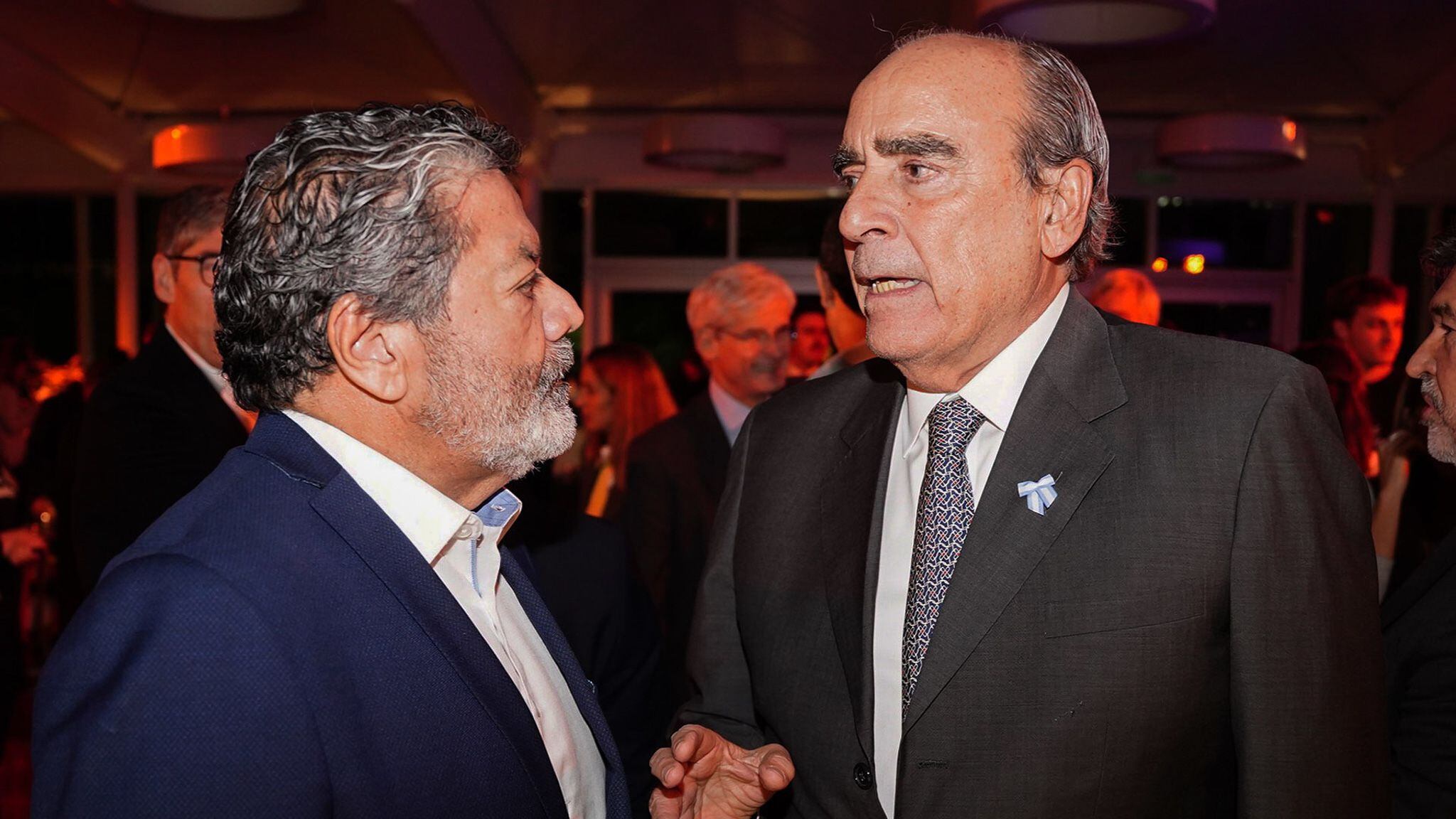 El líder de la UOCRA, Gerardo Martínez, y el jefe de Gabinete, Guillermo Franco, gestores del encuentro entre el Gobierno y la CGT (Foto Franco Fafasuli)
