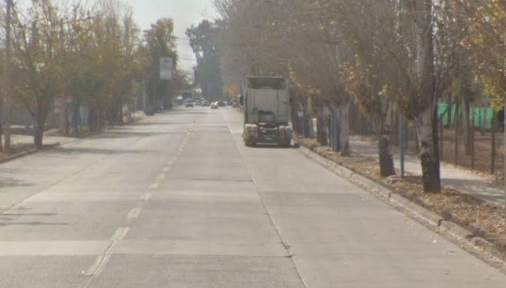 La zona donde encontraron a una mujer y desnuda y con una pierna apuntada (Google Street View)