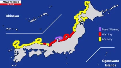 La JMA activó la alerta para olas de hasta cinco metros de altura en la prefectura de Ishikawa y para olas de hasta tres metros para las prefecturas de Fukui, Toyama, Hyogo, Niigata y Yamagata, y también implementó una alerta general de tsunami para toda la costa occidental de la islas de Honshu y Hokkaido y el norte de la isla de Kyushu. (NHK)
