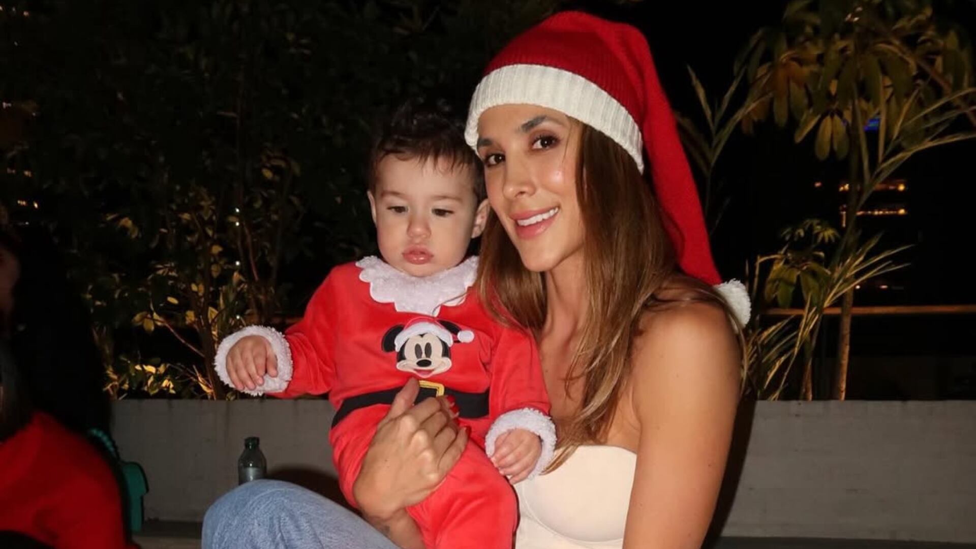 Hijo de Daniela Ospina enternece las redes sociales jugando con un buñuelo  en la Noche de Velitas - Infobae