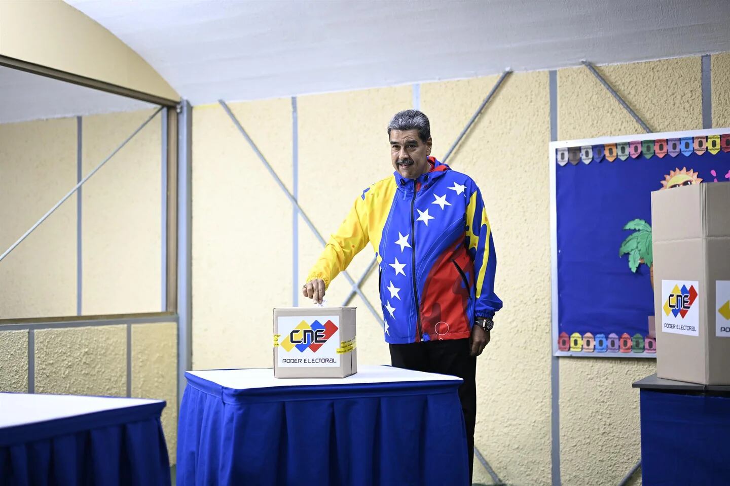 Maduro gana las presidenciales de Venezuela con el 51 por ciento de los