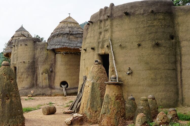 El pueblo Batammariba de los modernos Benin y Togo llegó por primera vez a la región montañosa de la sabana que desde entonces ha sido su tierra natal durante el siglo XVII o XVIII (Shutterstock)