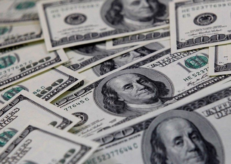 La devaluación disparó el valor del dólar en sus diferentes cotizaciones. REUTERS