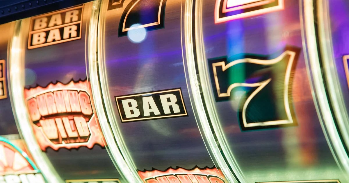 A slot player at Caesars Palace in Las Vegas hit the jackpot three times in one night – how much money he collected