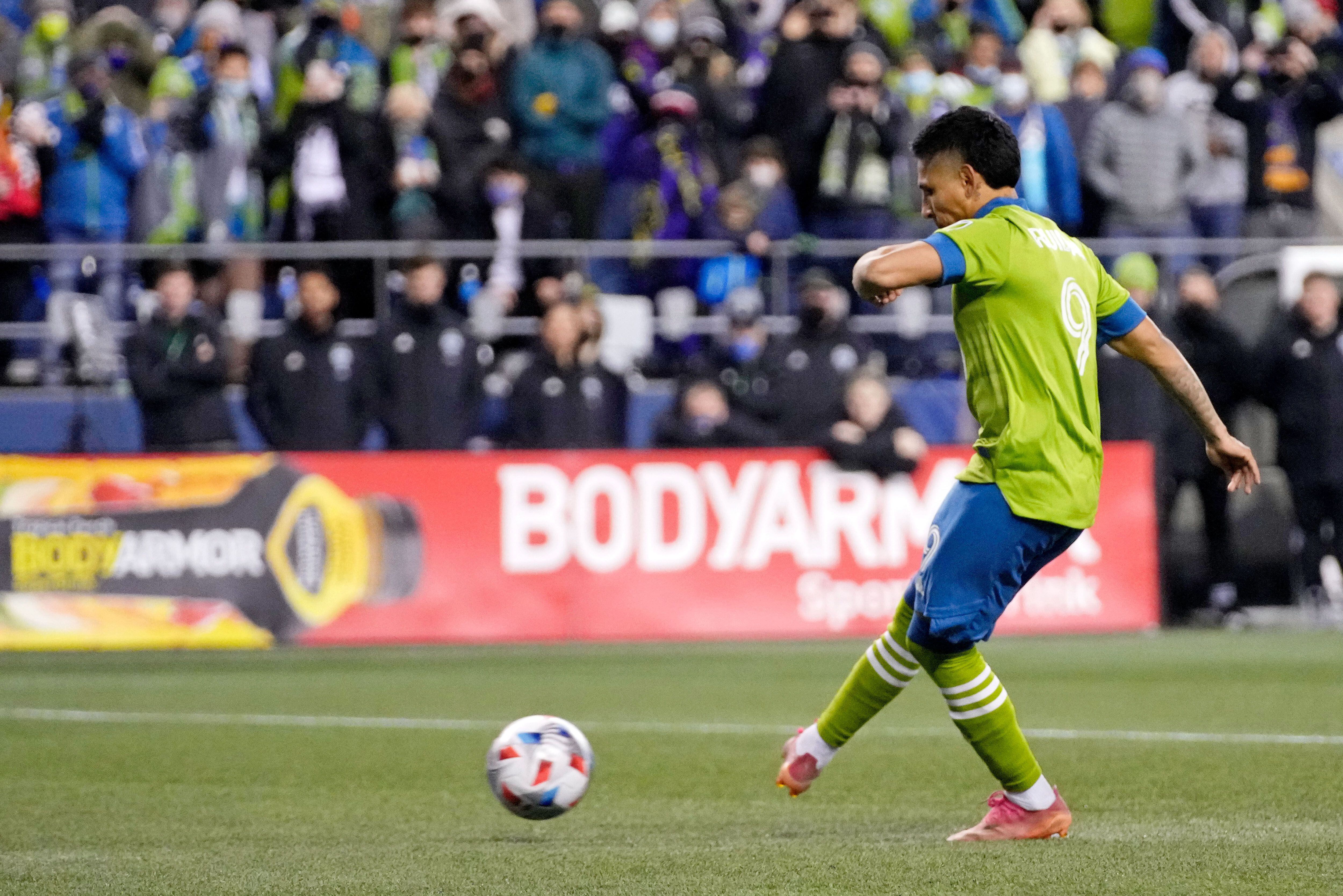 Rodríguez hizo el roster del día inaugural de Seattle –