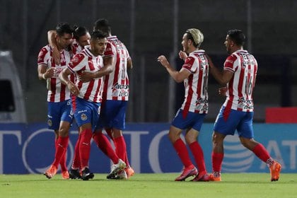 Chivas de Guadalajara venció 1-0 a Necaxa con gol de Jesús Ángulo (Foto: REUTERS / Henry Romero)