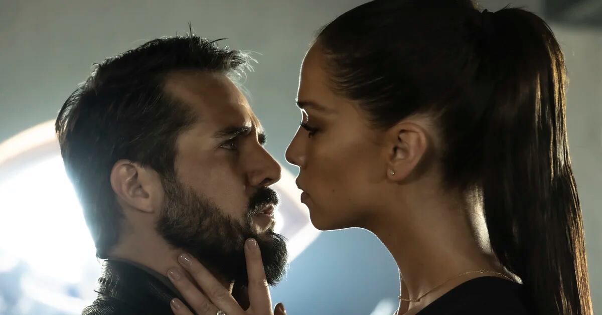 Agresiva”: José Ron y Carolina Miranda dieron un adelanto de la nueva  temporada de “La Mujer del Diablo” - Infobae