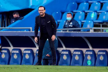 El entrenador del Getafe, Jos� Bordal�s, durante el partido contra el Athletic de Bilbaoen el Coliseo Alfonso P�rez. EFE/Kiko Huesca
