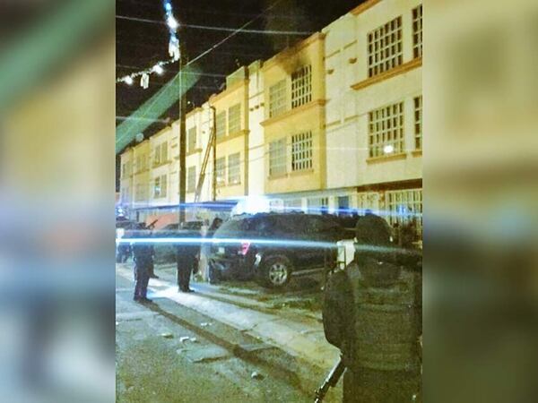 Exterior del domicilio donde José de Jesús López Bautista asesinó a su esposa y dos hijas (Alertas urbanas)