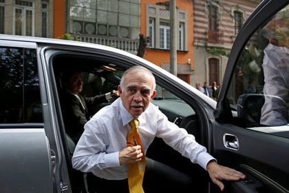 Alfonso Romo dimite como presidente del Cuarto Gobierno de Transición (Foto: REUTERS / Carlos Jasso)