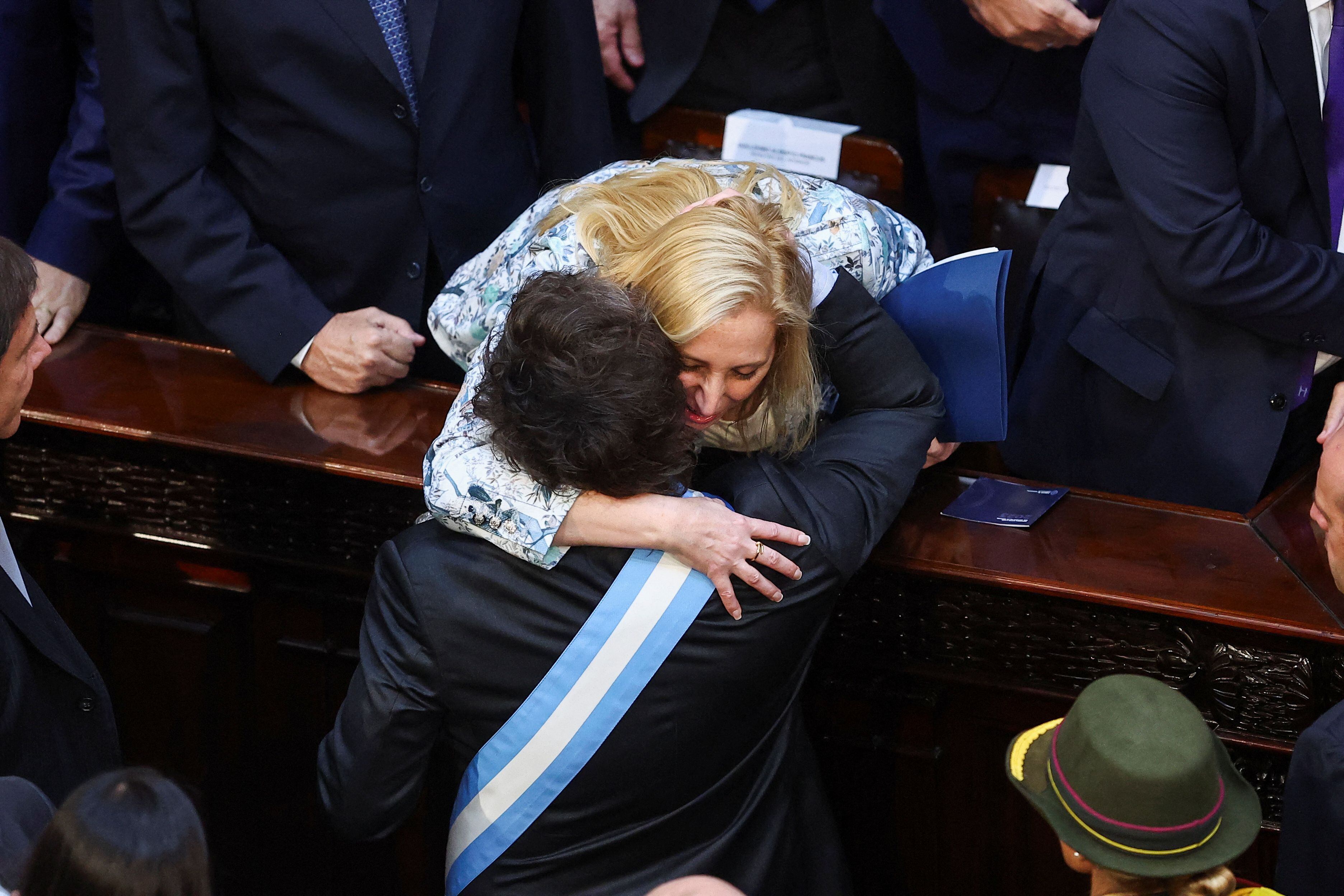 Javier Milei y su hermana Karina - REUTERS/Agustin Marcarian