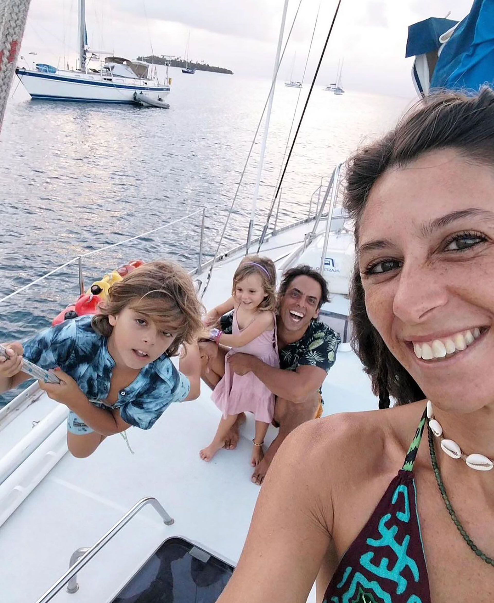 La familia argentina que dará media vuelta al mundo en barco