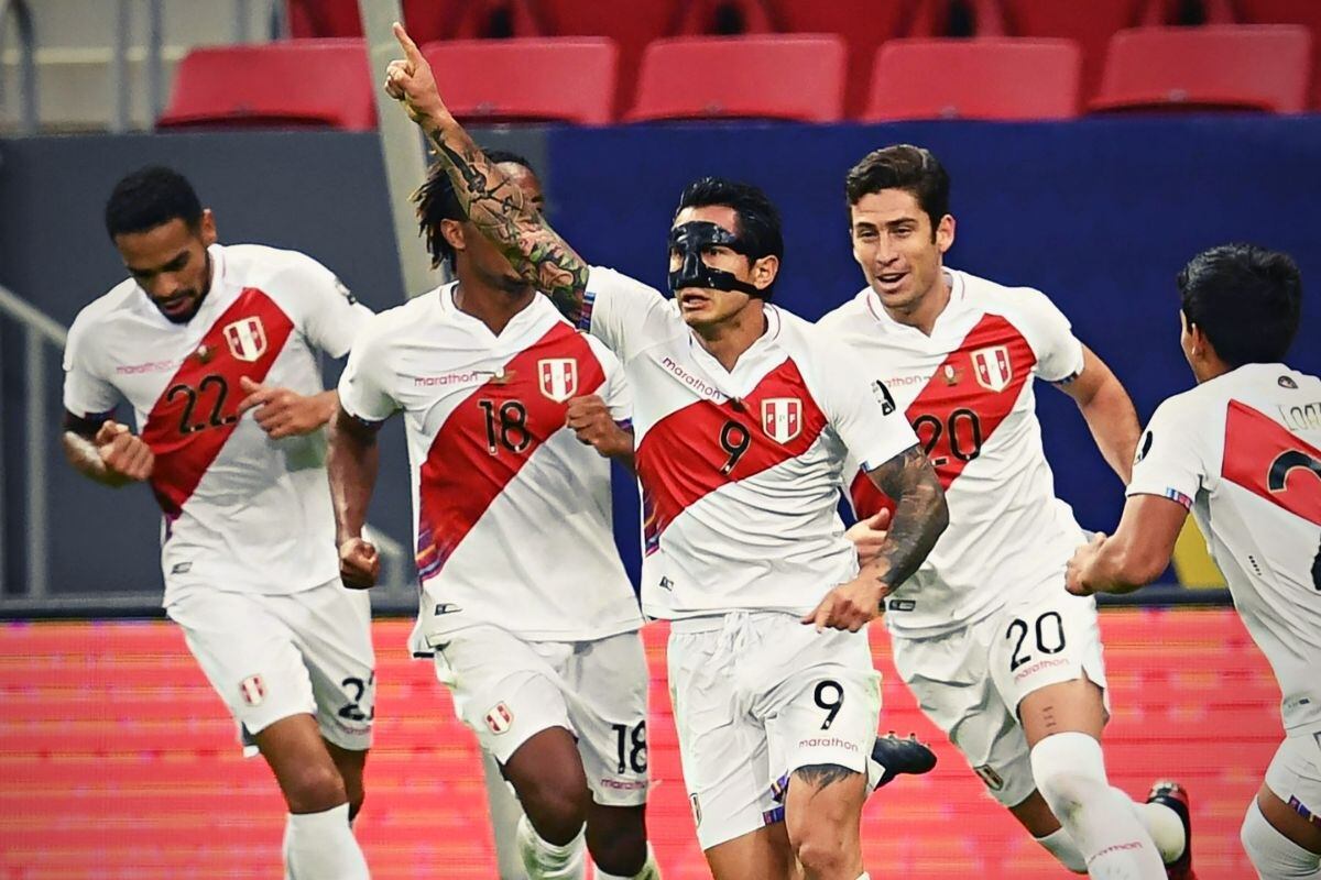 Signos zodiacais dos jogadores da equipe peruana.