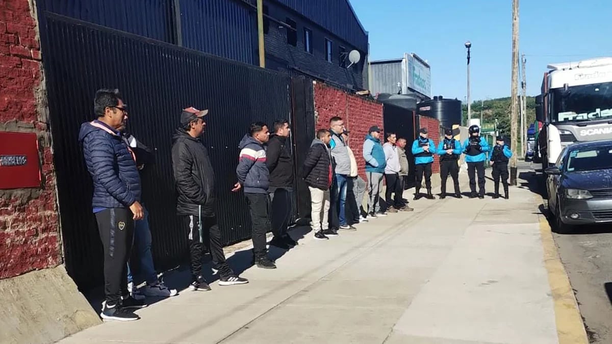 Doce detenidos por amenazar a trabajadores de empresas de transporte: investigan si son afiliados a Camioneros