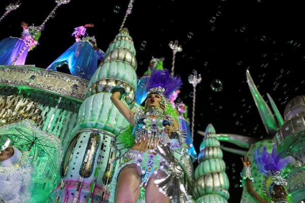 Una bailarina de Paraiso do Tuiuti ( REUTERS/Pilar Olivares)