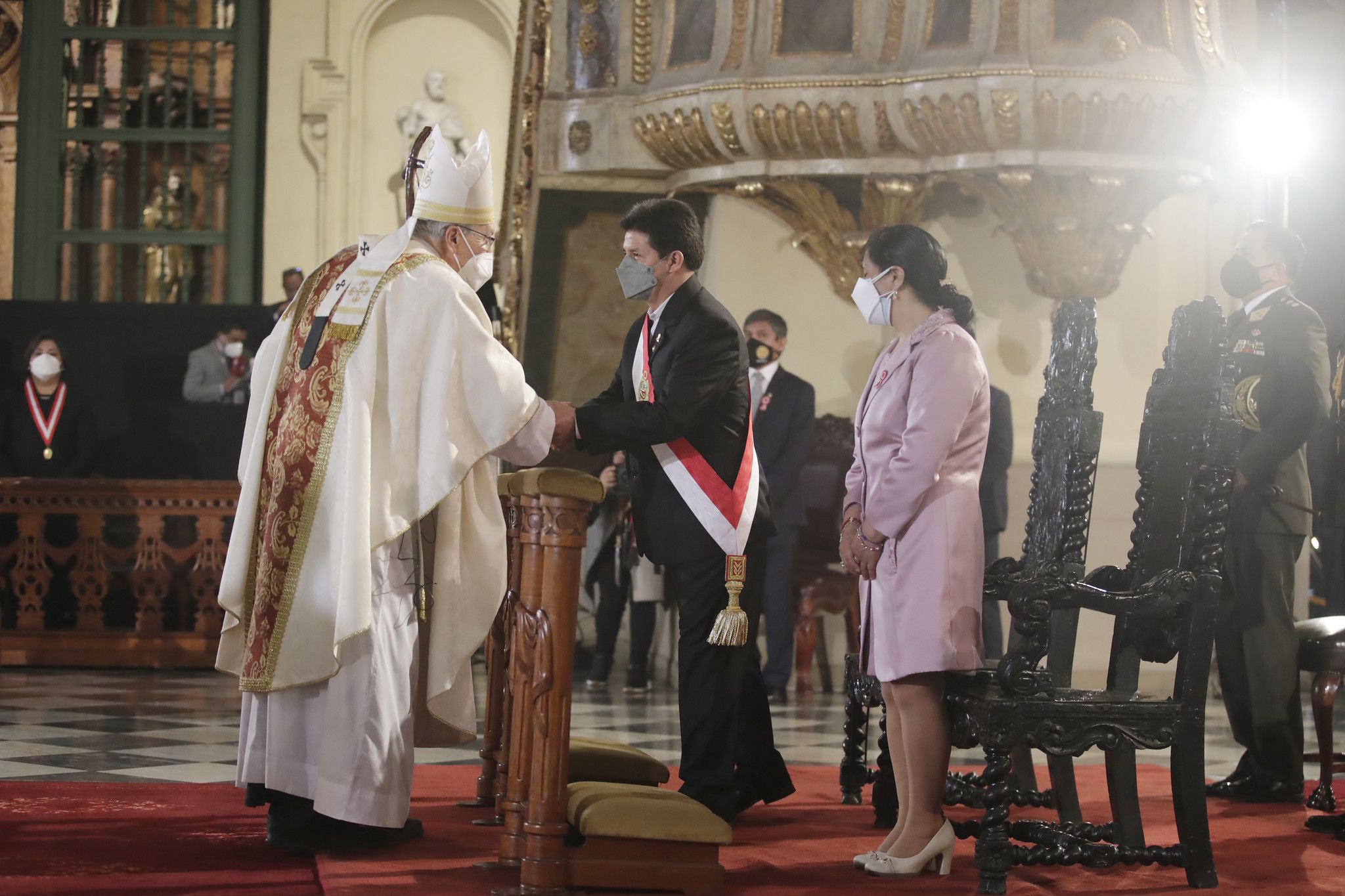 Cardenal De Lima “el Perú Vive En Una Enorme Crisis Política Con Fondo Viral De Corrupción 8336