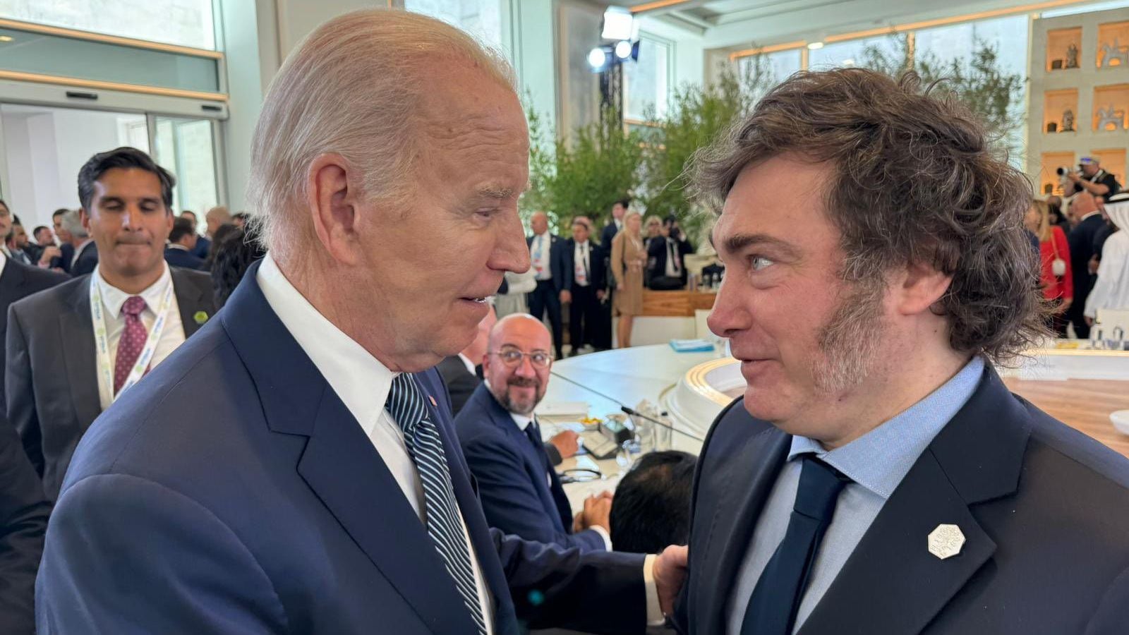 Javier Milei y Joe Biden durante las sesiones del G7 en Italia