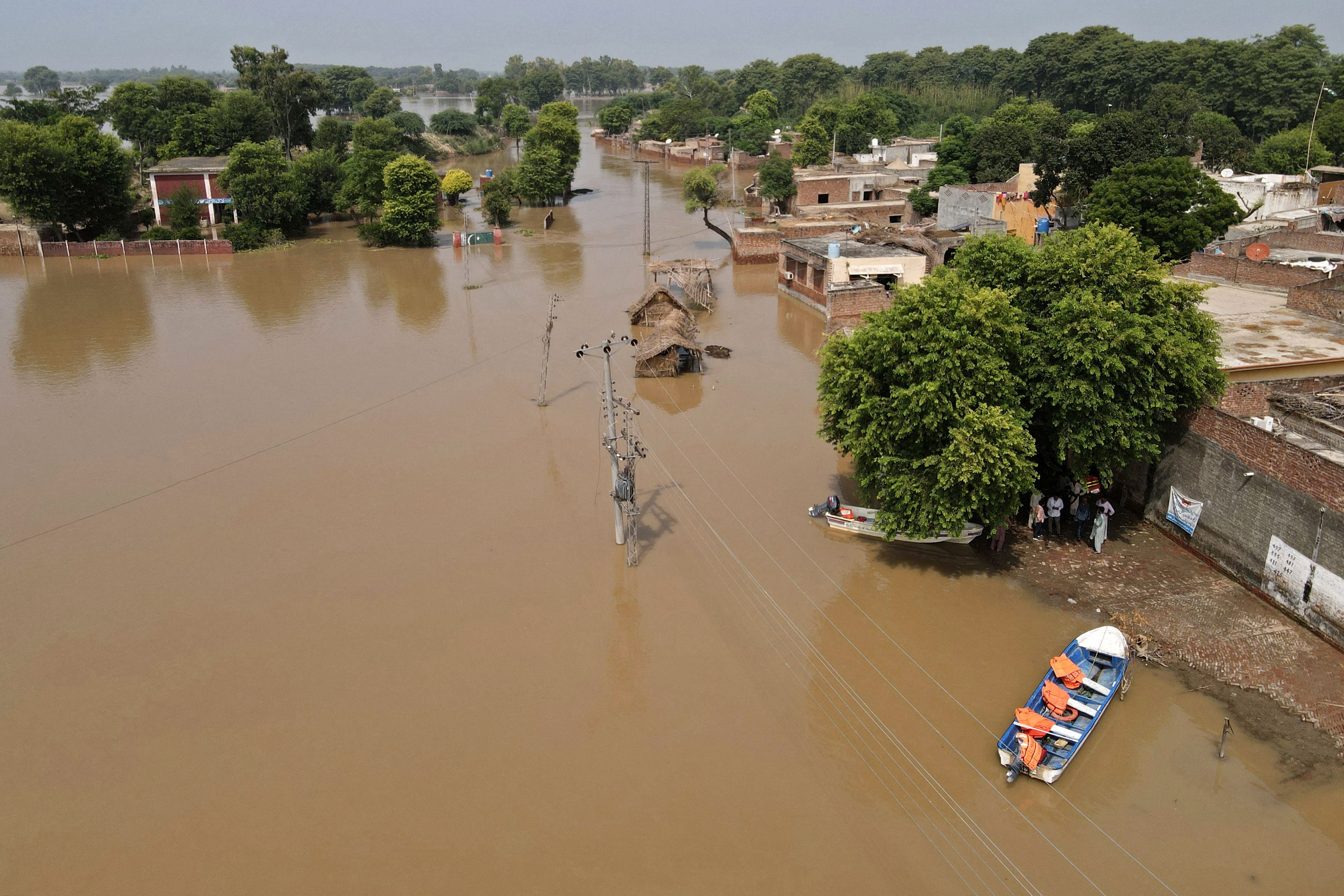 Vista aérea de las inundaciones en Kasur (AFP)