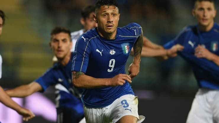 Gianluca Lapadula mit der italienischen Nationalmannschaft | Foto: Getty Images