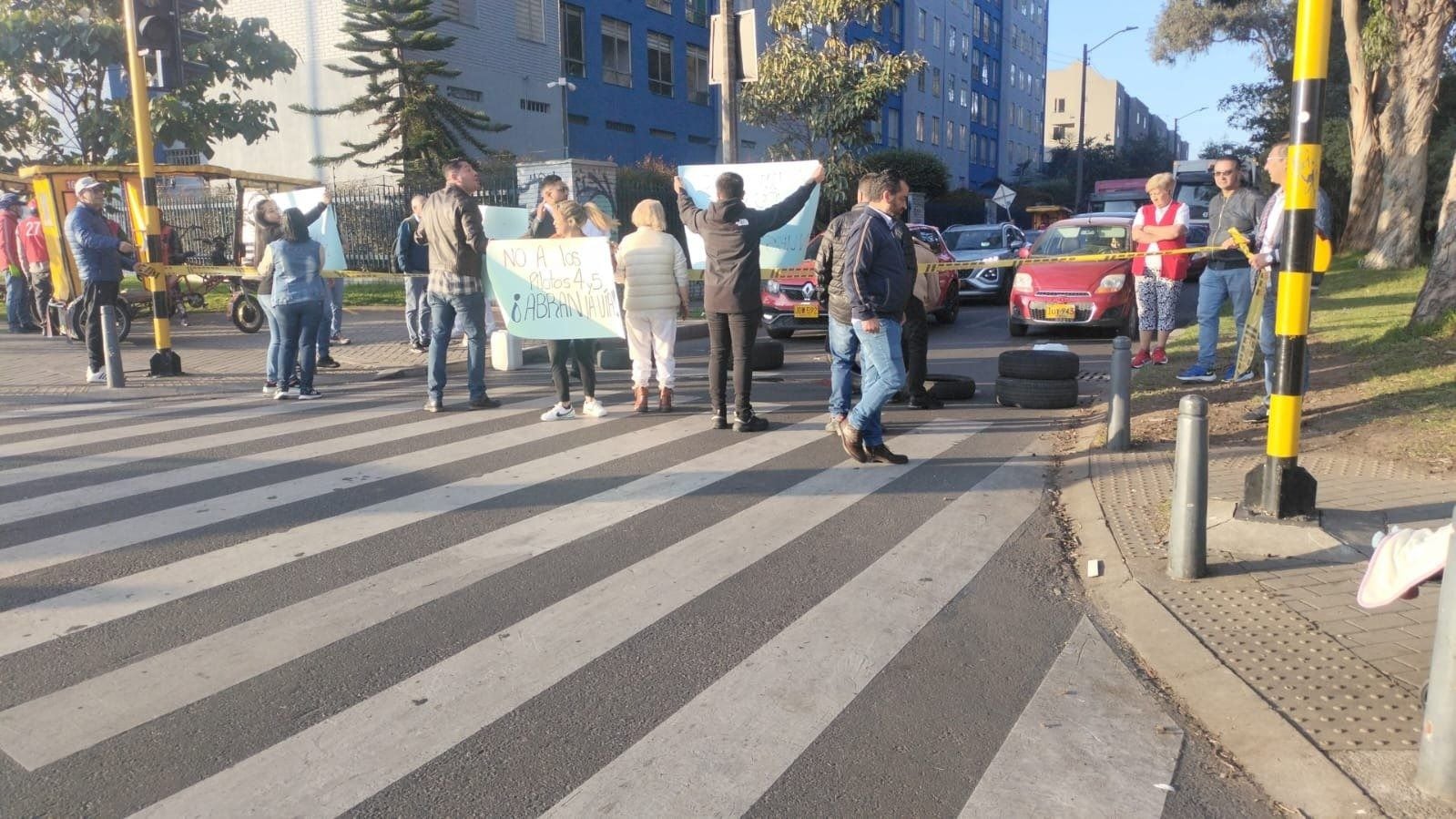 Reportan manifestaciones en las calles este octubre 17 - crédito @BogotaTransito/X