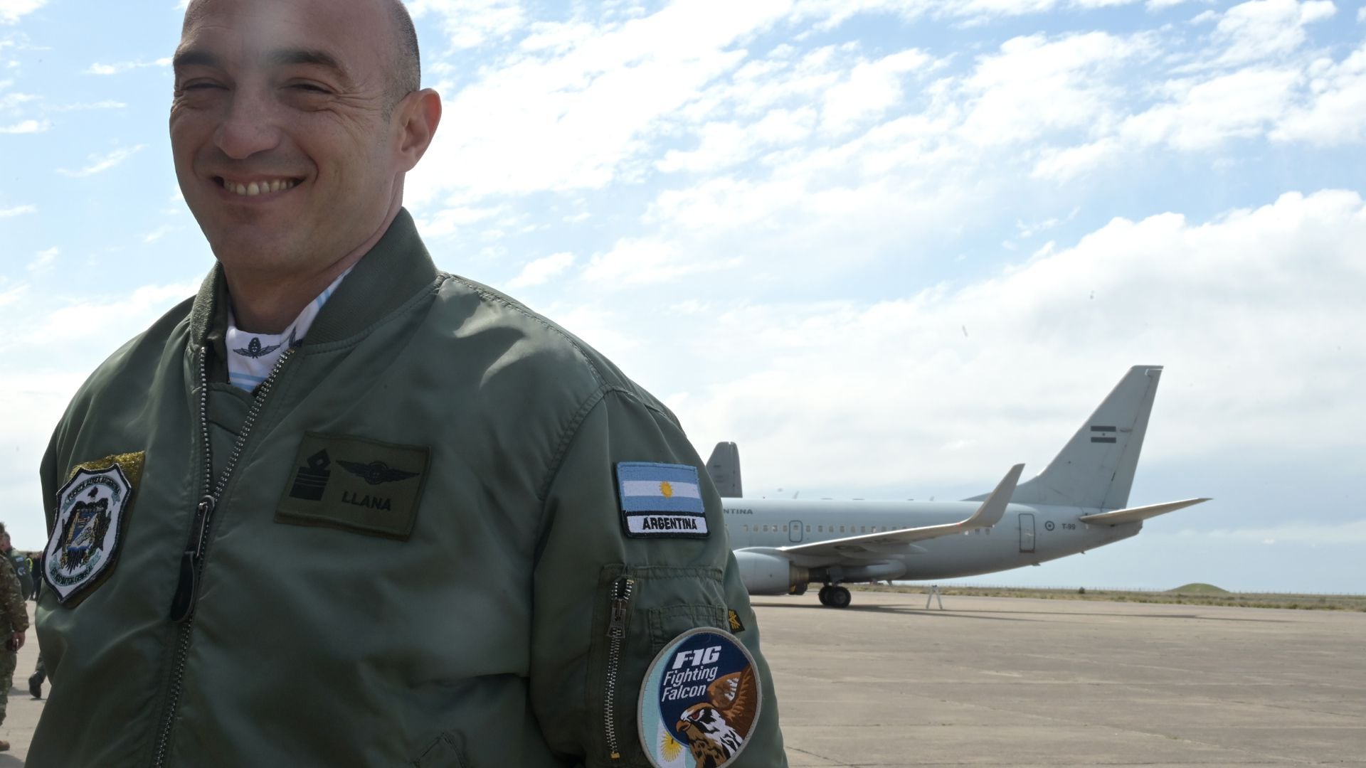 DEF consultó al vicecomodoro Guillermo Llana, piloto de caza de la FAA para conocer los pormenores de la vida arriba de un F-16. (Foto: archivo DEF)