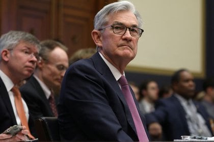 Imagen de archivo del presidente de la Reserva Federal, Jerome Powell, durante una audiencia en la Comisión de Servicios Financieros de la Cámara de Representantes, en Washington, EEUU, Febrero 11, 2020. REUTERS/Leah Millis