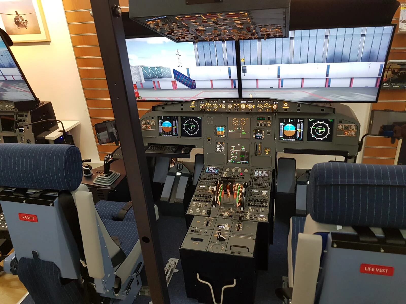 Video  Mira este increíble simulador casero de un Airbus A320 – Noticias  de Aviación Transponder 1200