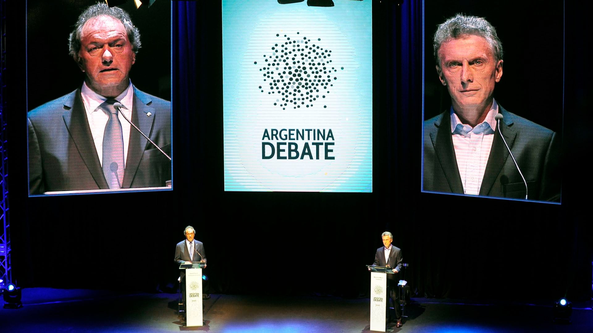 ¿En qué te han convertido? La foto del debate del 2015 que protagonizaron Scioli y Macri, antes del balotaje