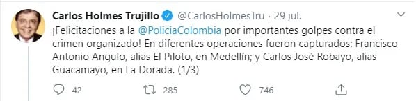 Momento en que el ministro de defensa, Carlos Holmes Trujillo, confirmó la captura de Guacamayo, a través de twitter. Foto: Twitter Carlos Holmes Trujillo.